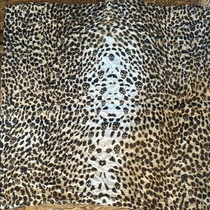 Alexander McQueen Leopard Print Scarf
